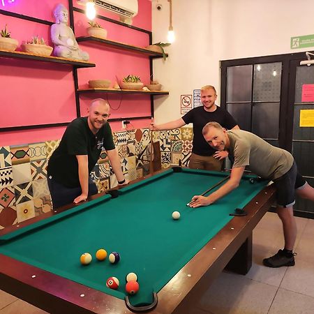 New Friends Hostel & Bar Adults Only Valladolid  Exterior foto