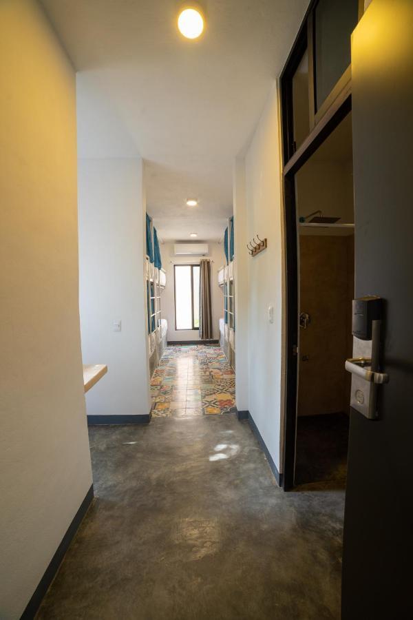 New Friends Hostel & Bar Adults Only Valladolid  Exterior foto