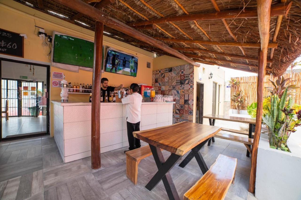 New Friends Hostel & Bar Adults Only Valladolid  Exterior foto