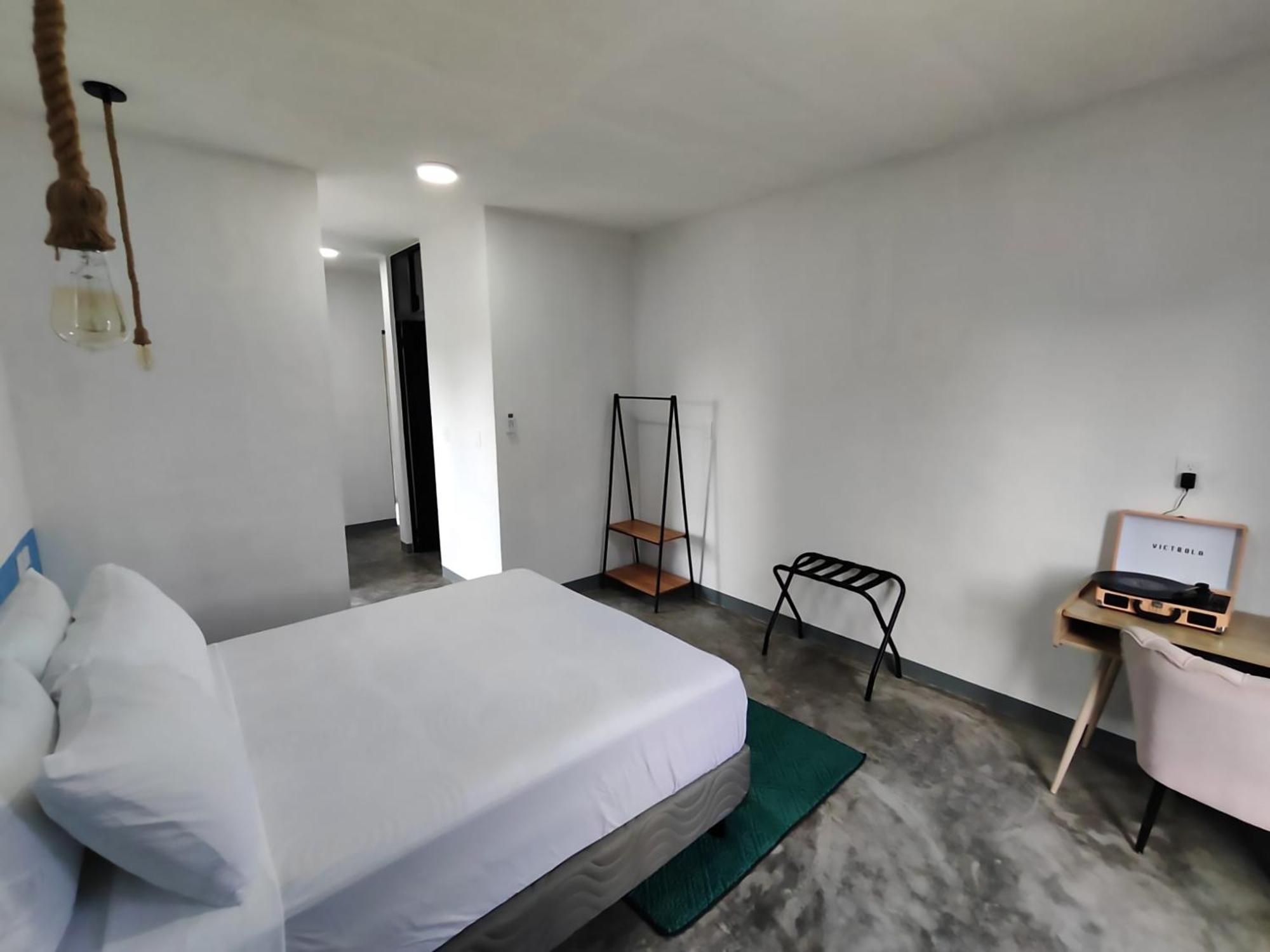 New Friends Hostel & Bar Adults Only Valladolid  Exterior foto